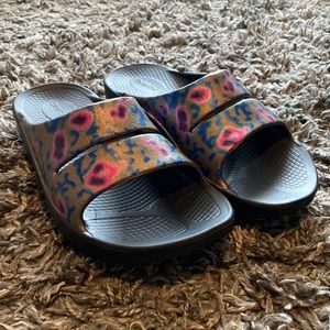 Oofos Women’s Sandals